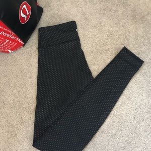 Lululemon Black white polka dot wunder under pant